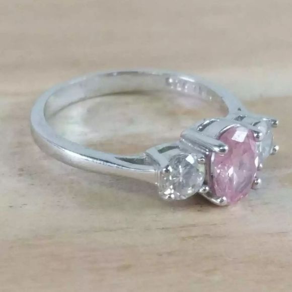 ESTATE VINTAGE Cocktail ring pink & white CZs signed cmi - Picture 5 of 8